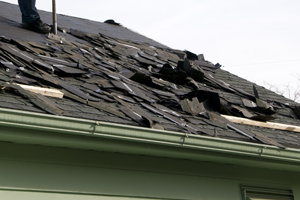 Damaged roof that is in need of replacement